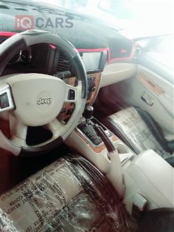 جیپ گراند شیرۆکی